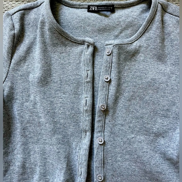 Zara gray cardigan - Picture 2 of 2